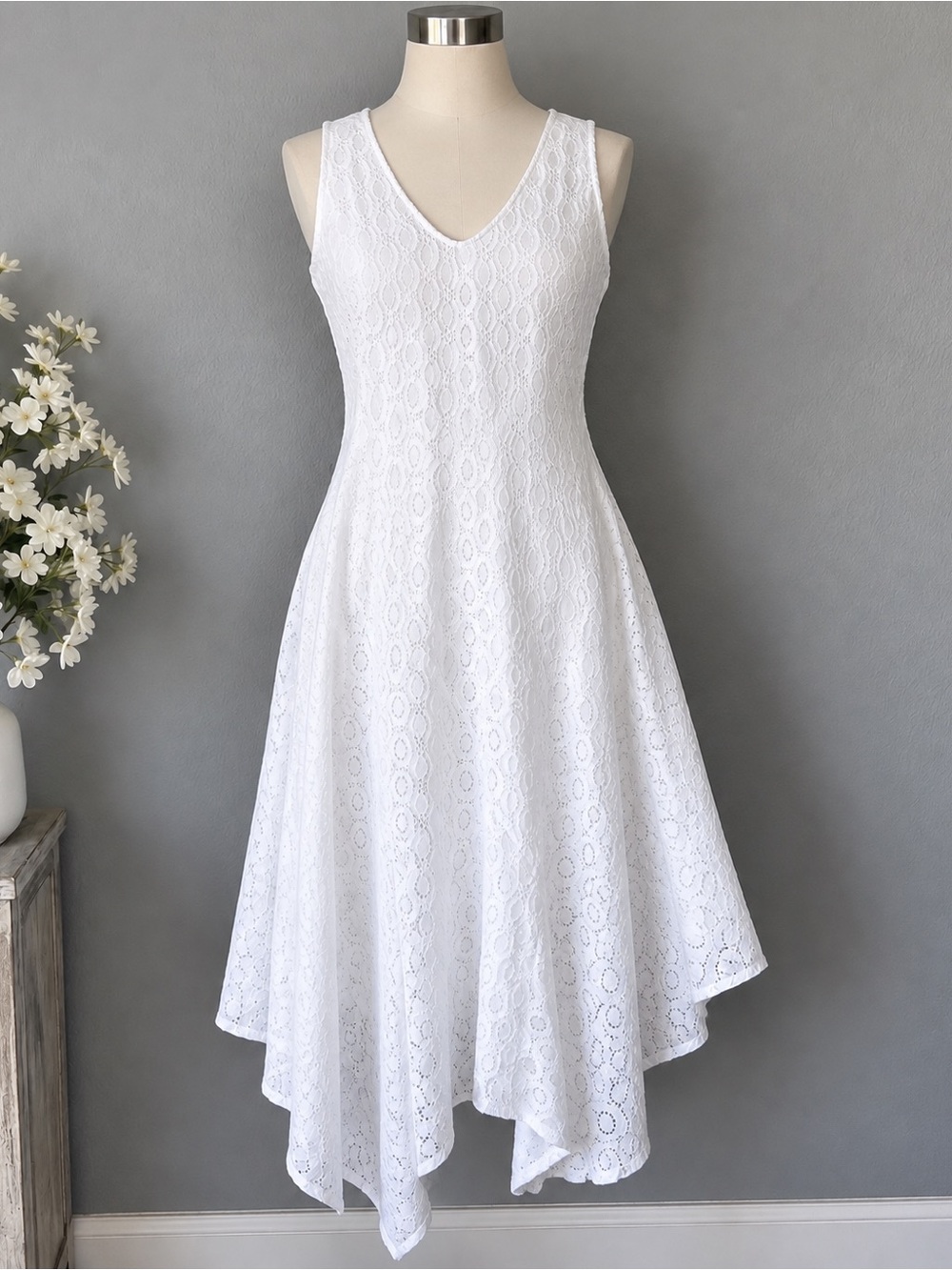 Dana Buchman White Asymmetrical Lace Midi Dress